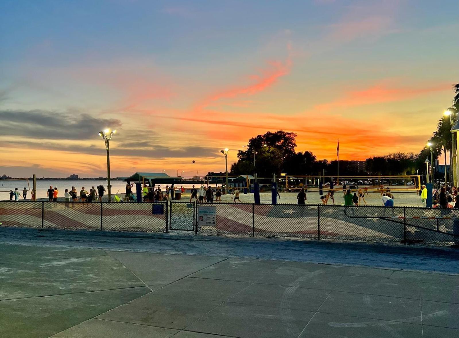 Lovely Vacation Home 1 Block From Beach & Downtown Gulfport St. Petersburg Ngoại thất bức ảnh